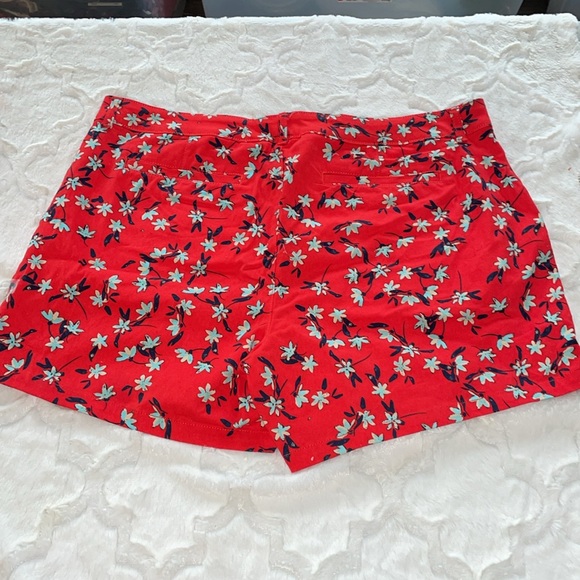 A.n.a floral print twill shorts - Picture 2 of 6